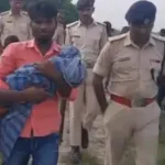 बगहा में मासूम की संदिग्ध मौत मामले की जांच करती पुलिस टीम
