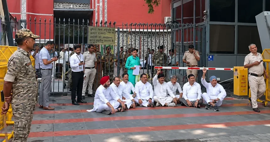 कांग्रेस चुनाव आयोग धरना उत्तराखंड SIR मुद्दे पर प्रदर्शन
