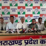 काजी निजामुद्दीन प्रेस वार्ता में चुनाव प्रक्रिया पर सवाल उठाते हुए