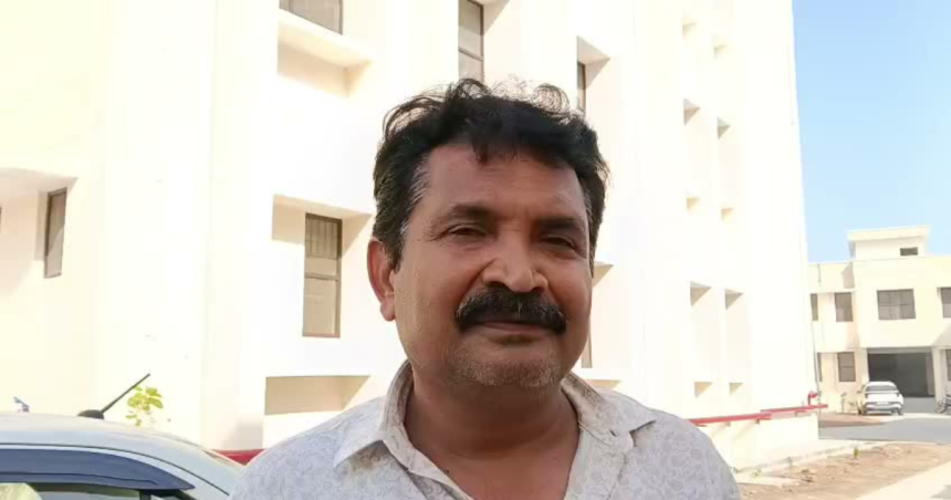 कानपुर के घाटमपुर में सोशल मीडिया इन्फ्लुएंसर के खिलाफ शिकायत का मामला