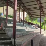 अल्मोड़ा के कर्नाटकखोला में तैयार किया गया भव्य रामलीला मंच