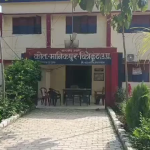 मानिकपुर में दुष्कर्म का मामला: घटनास्थल पर जांच करती पुलिस और फॉरेंसिक टीम
